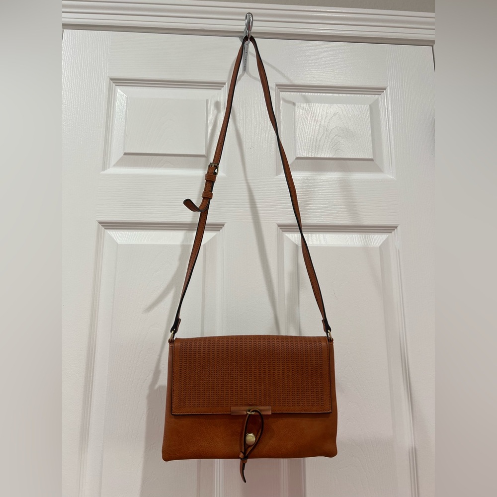 Knot Style Brown Closure Crossbody Bag